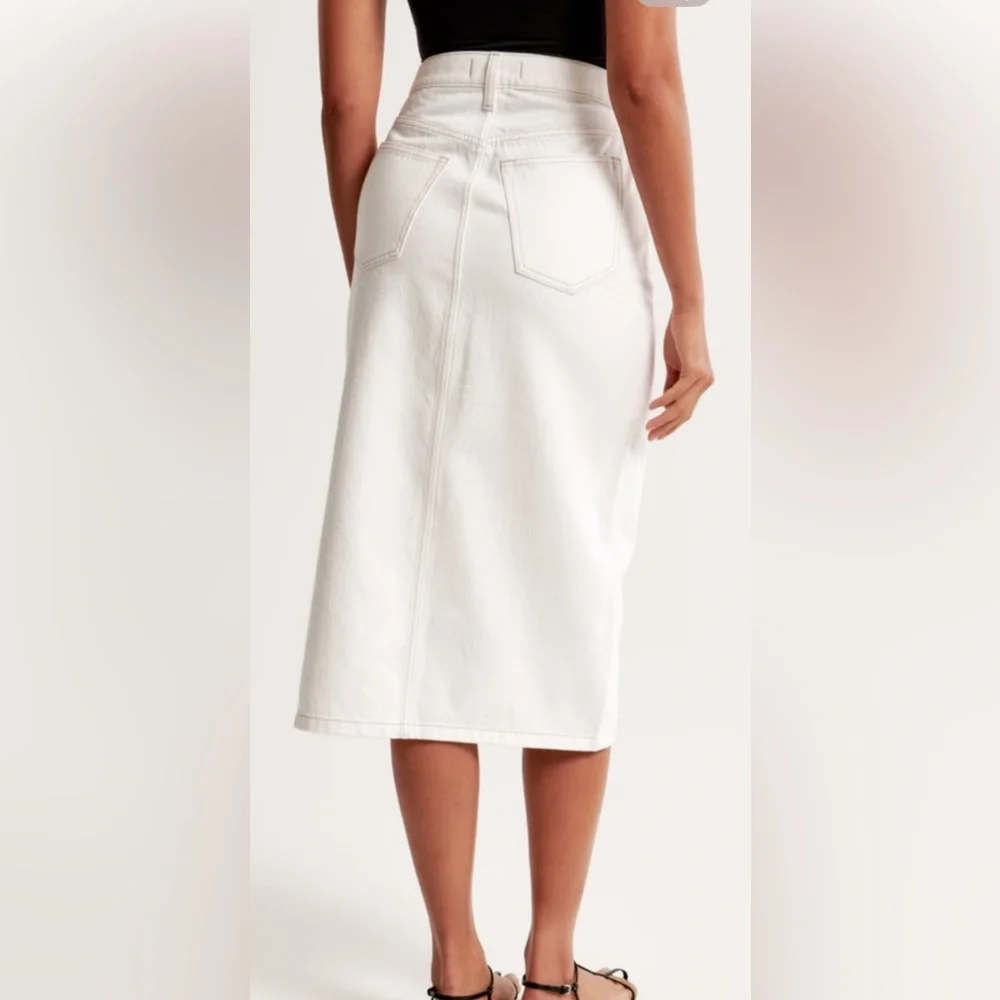 NWT Abercrombie & Fitch size 4 denim midi skirt